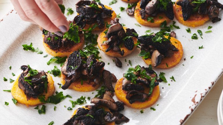 Elevate your Thanksgiving table with this simple polenta dish