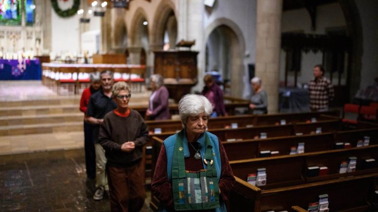 US faith communities embrace ancient meditation practices